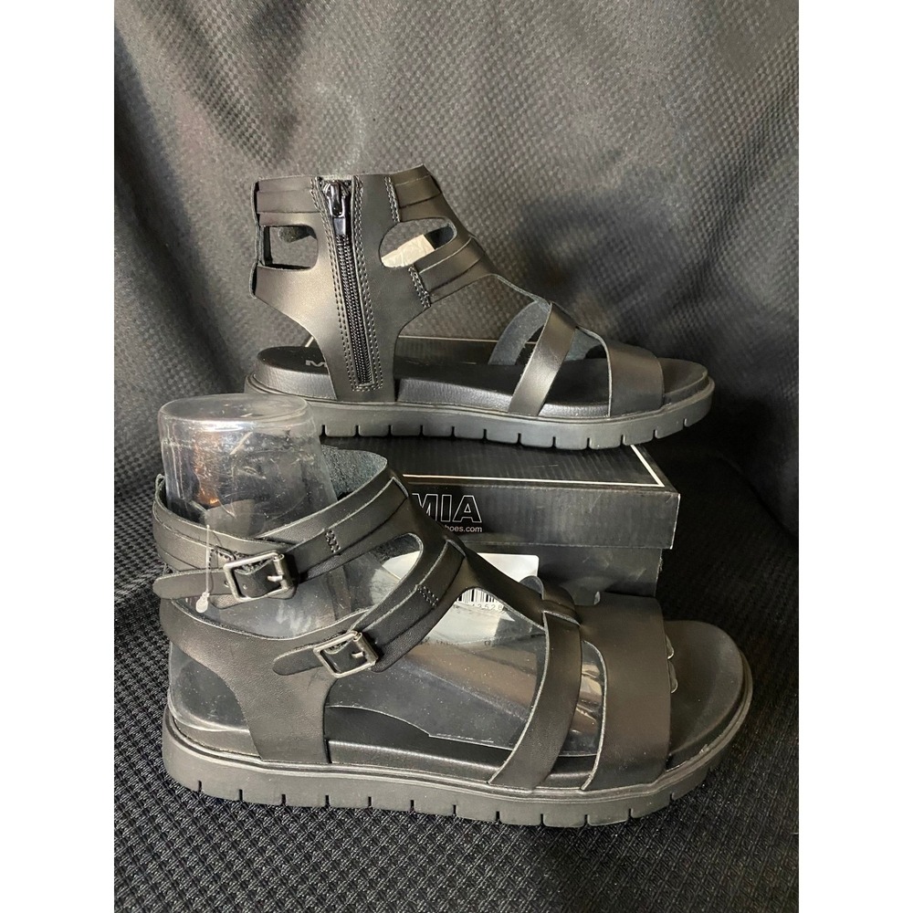 MIA Kayde Black Gladiator Strappy Platform Sandals Size 7.5 NEW